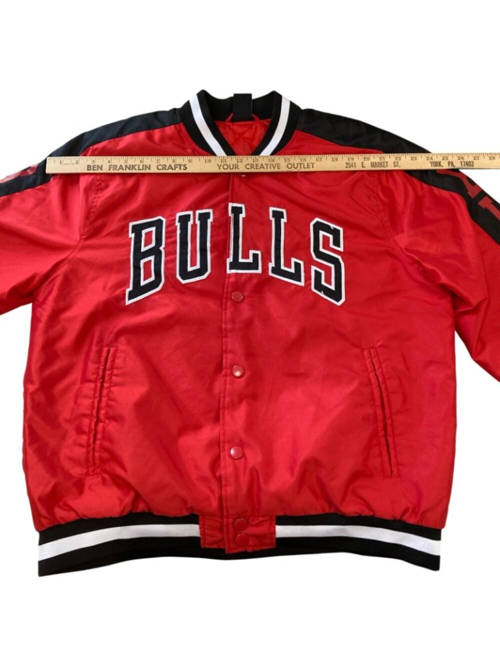 Ultra Game Mens Chicago Bulls Bomber Jacket Size L Red Layers Sporty Streetwear - Picture 5 of 13